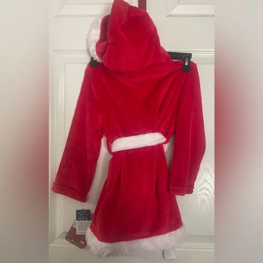 Mrs. Claus Red Plush Robe with White Trim and cute designs. NWT!‎ Size 4/5